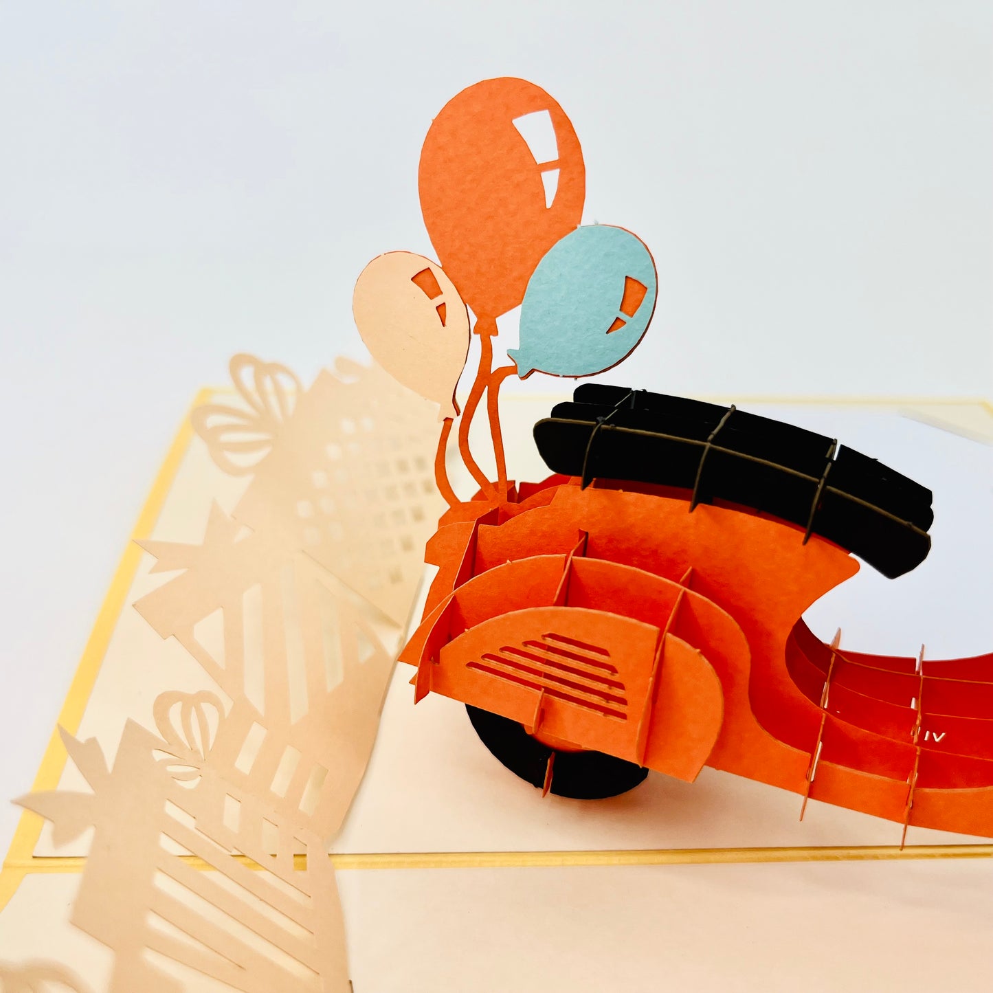 Vespa Adventure WOWPOP CARD